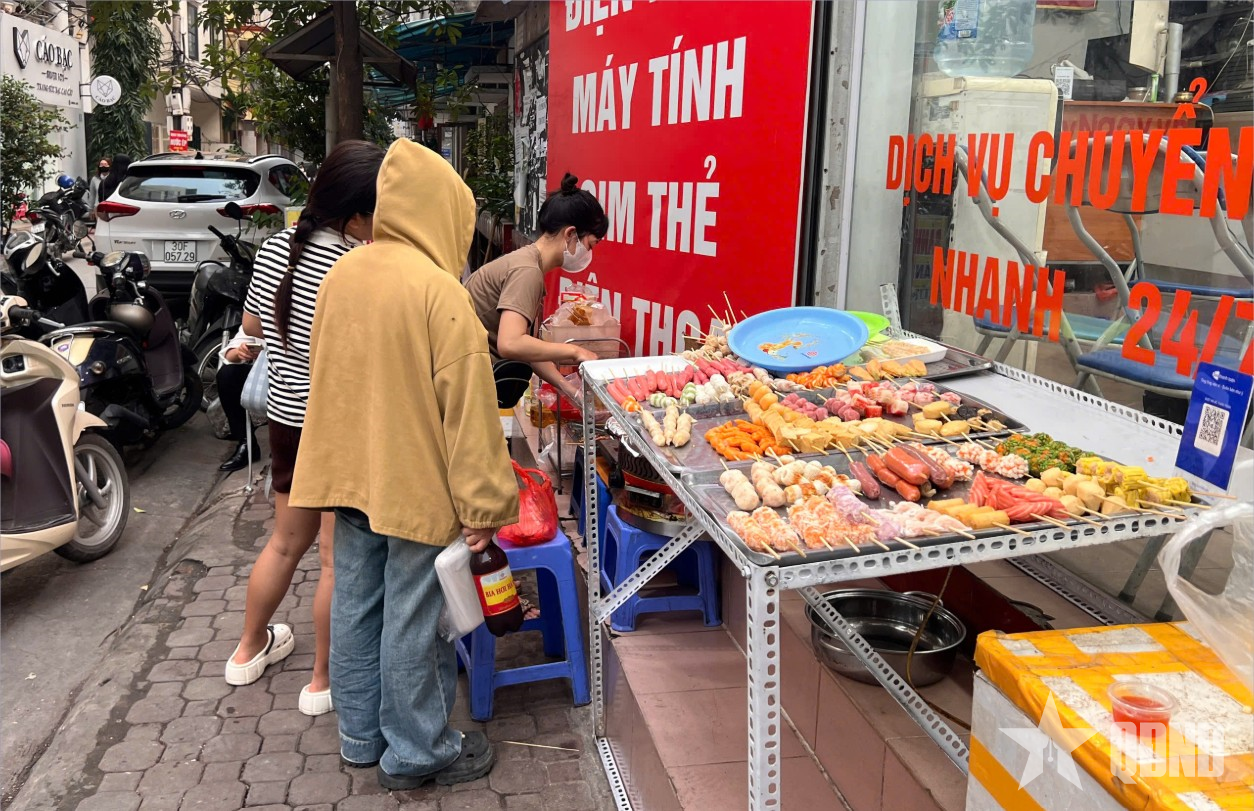 Nguy cơ tiềm ẩn từ thực phẩm đường phố